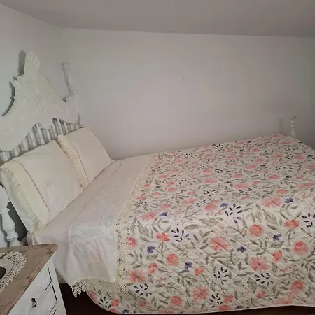 Casa Chaminé Piso 2 Sítio Da Nazaré